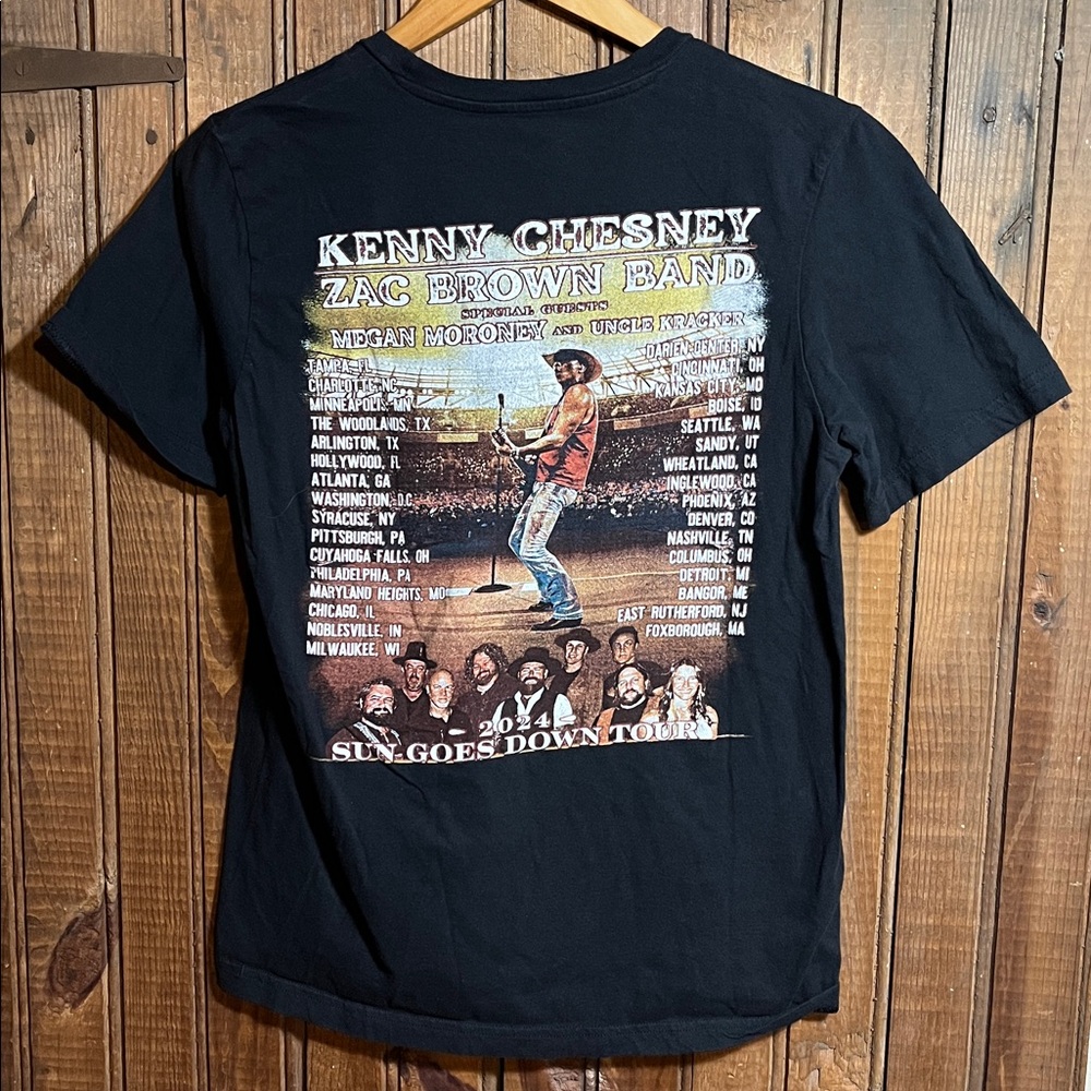 Kenny Chesney 2024 Tour t shirt - Picture 4 of 5